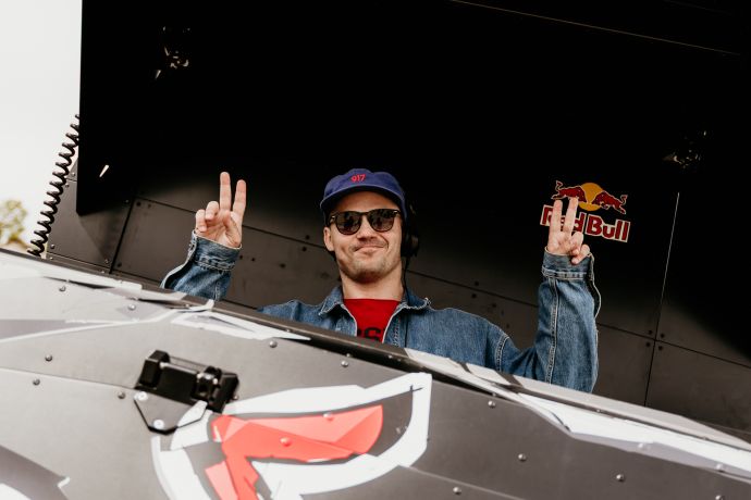 Red-Bull-Slack-Warrior-1