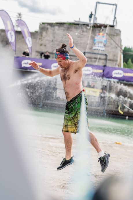 Red-Bull-Slack-Warrior-13