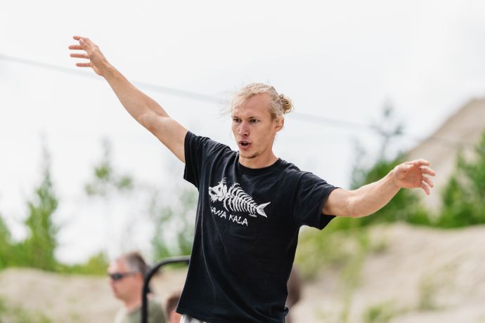 Red-Bull-Slack-Warrior-4